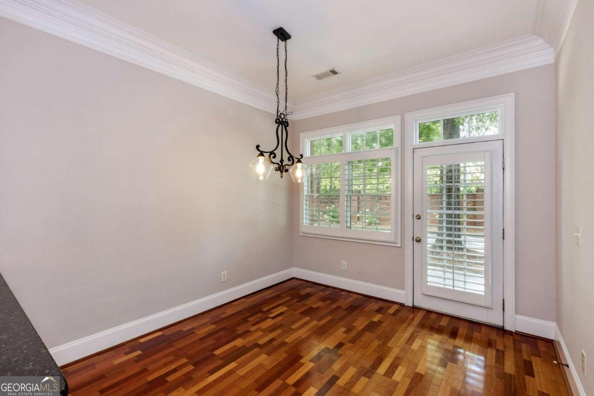 8720 Parker Place Roswell - Photo 13