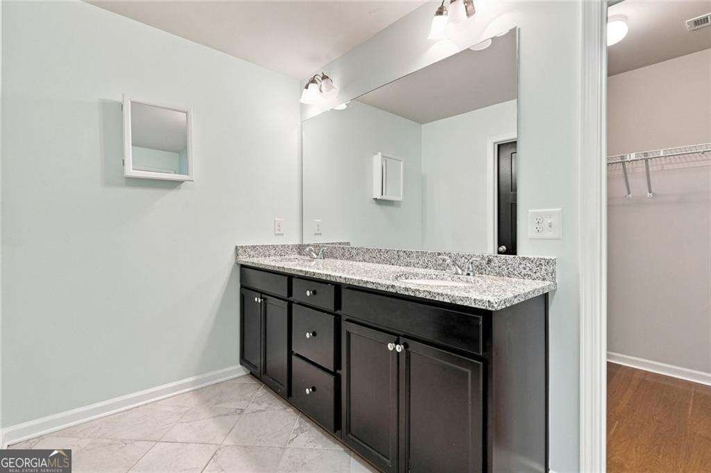 268 Oak Road Lawrenceville - Photo 12