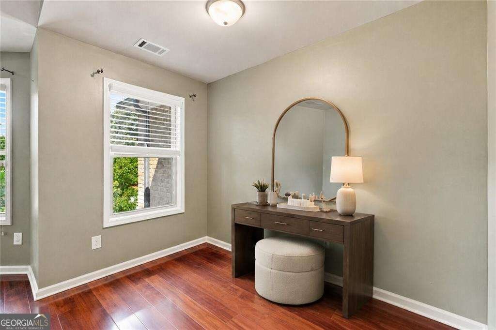 268 Oak Road Lawrenceville - Photo 9