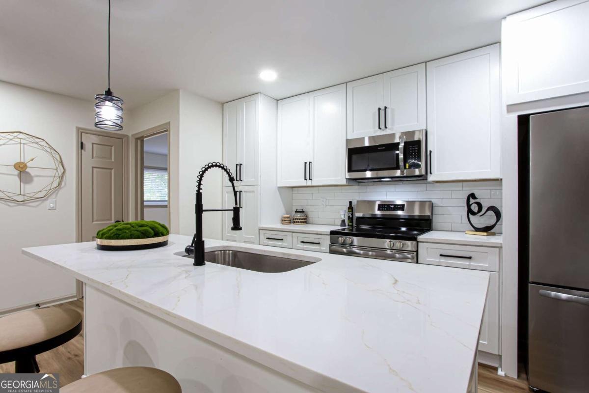 1460 Loch Lomond Trail Atlanta - Photo 13