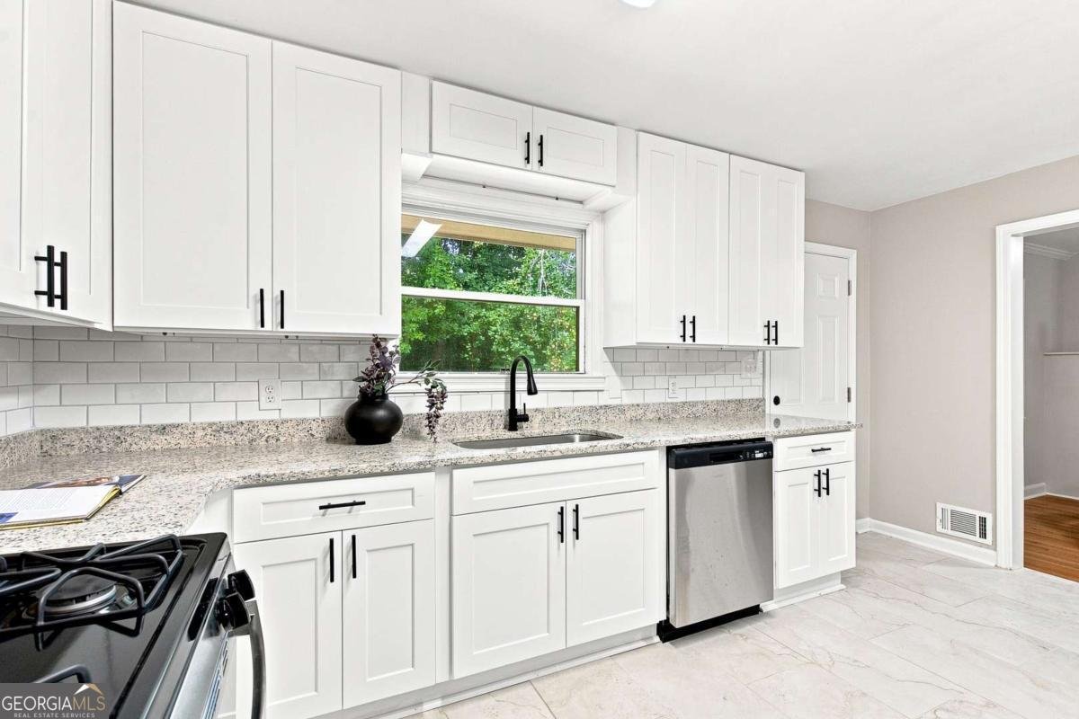 2167 Cloverdale Drive Atlanta - Photo 15