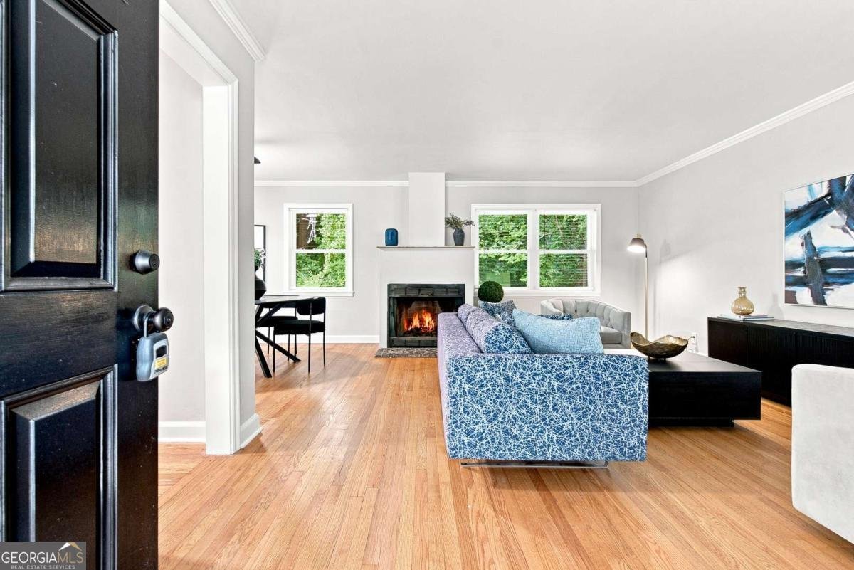 2167 Cloverdale Drive Atlanta - Photo 8