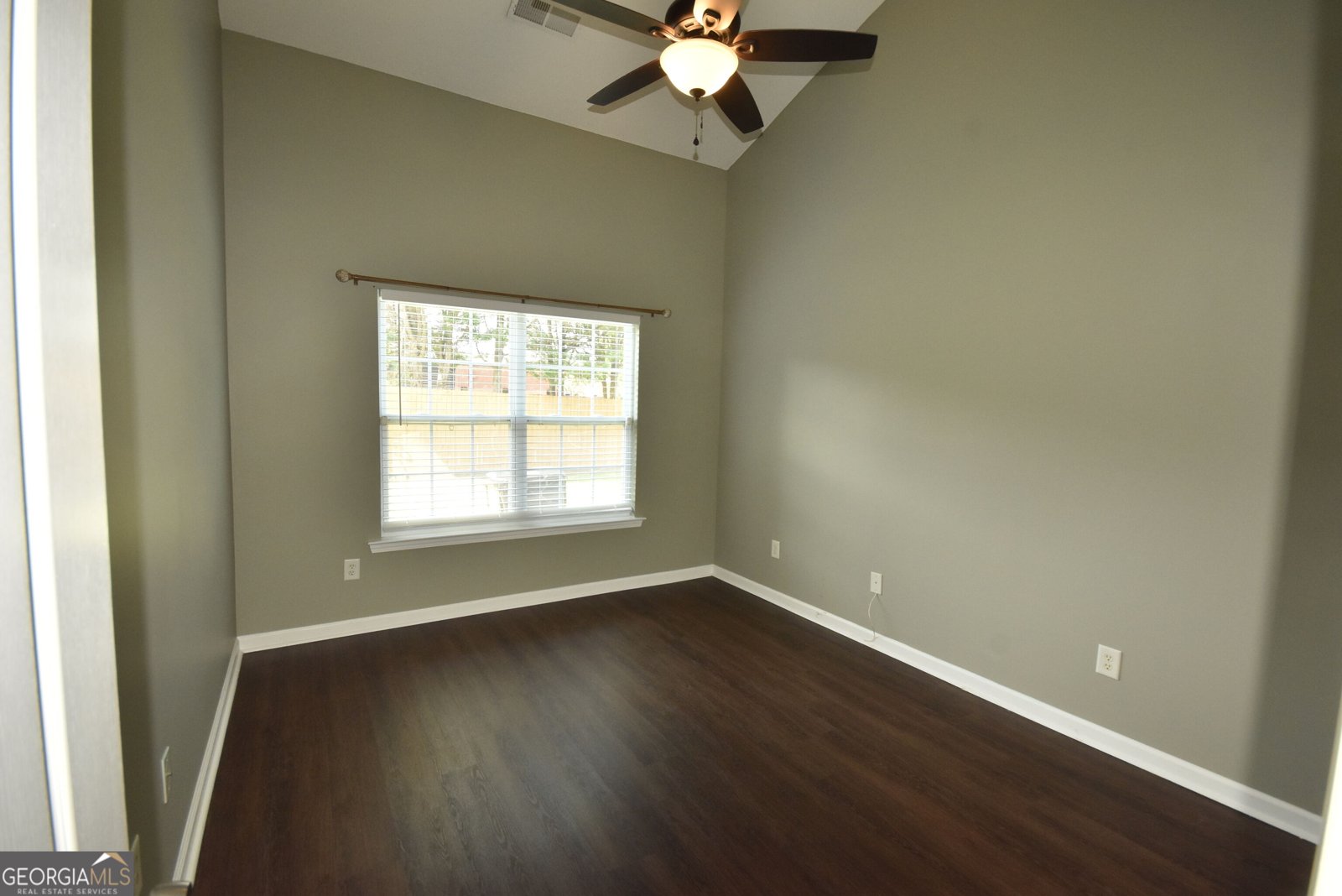 103 Fox Creek Drive Woodstock - Photo 9