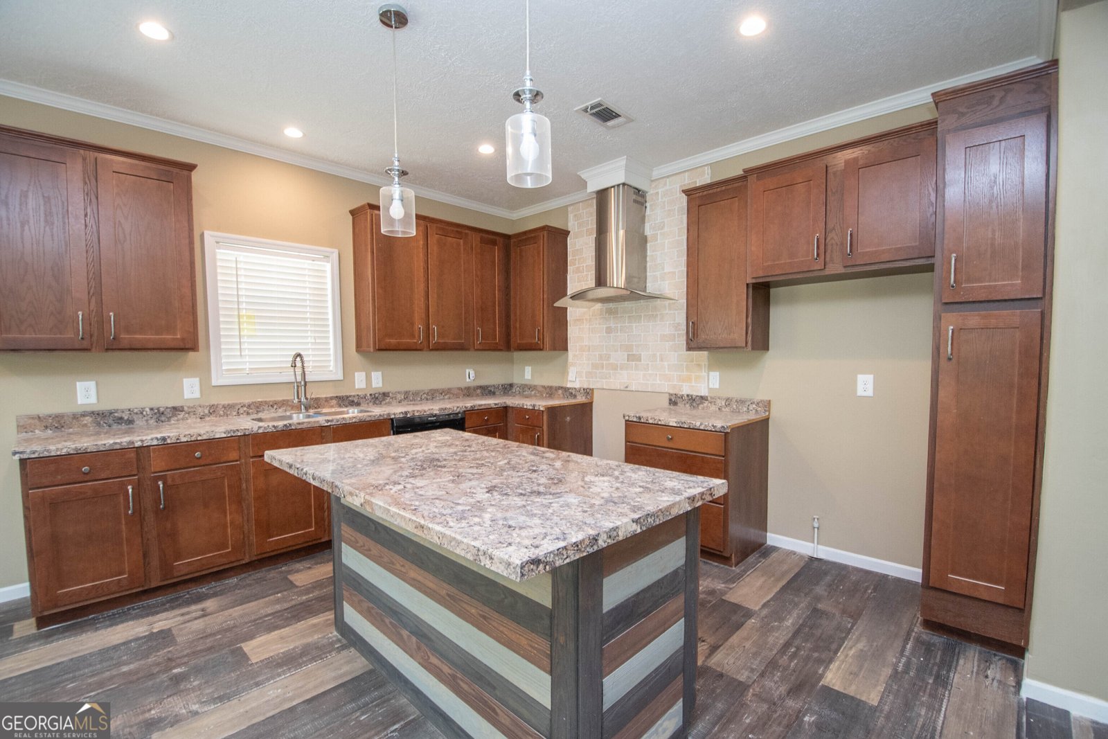 196 Dogwood Lane Woodbury - Photo 8