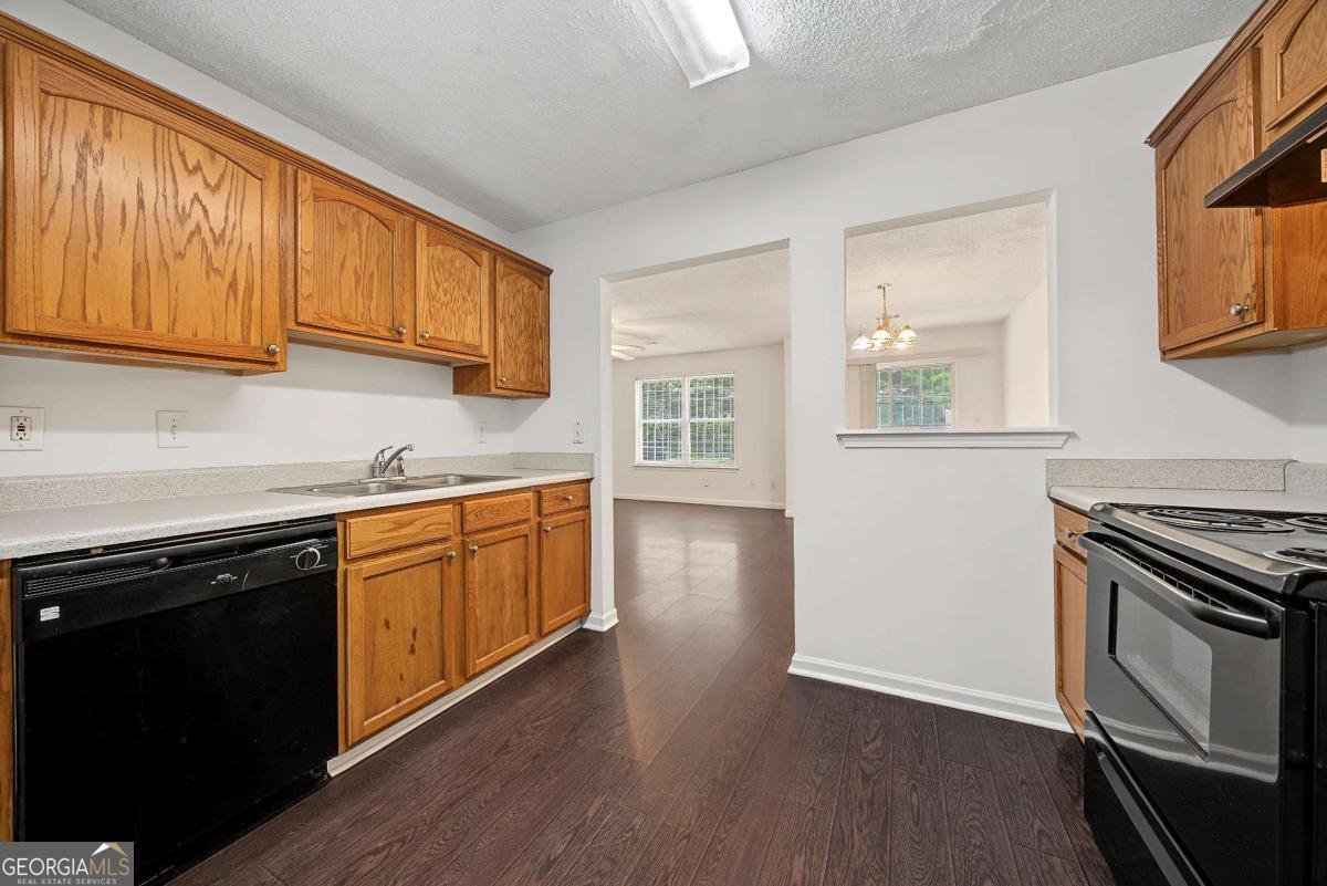 330 Parkway Road Union City - Photo 9