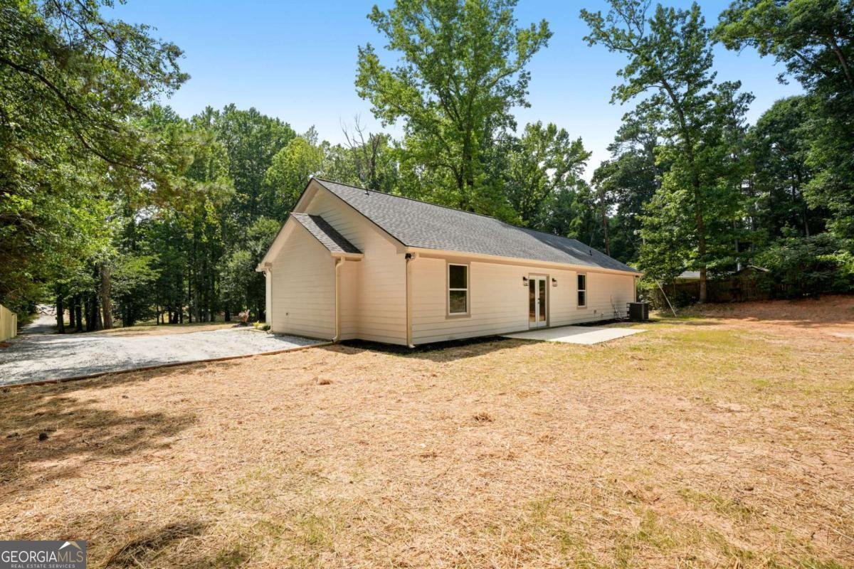 1231 Bunny Court Loganville - Photo 37