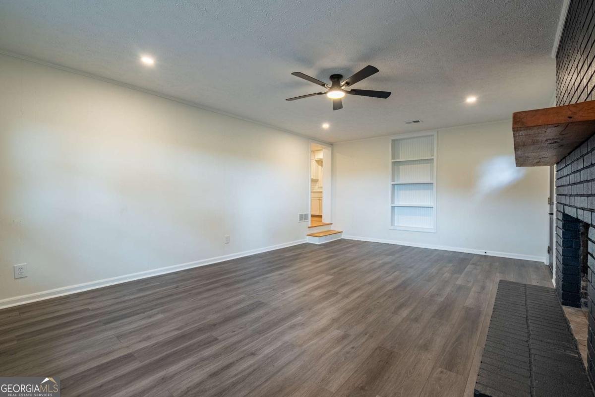 604 Mission Road Cartersville - Photo 6