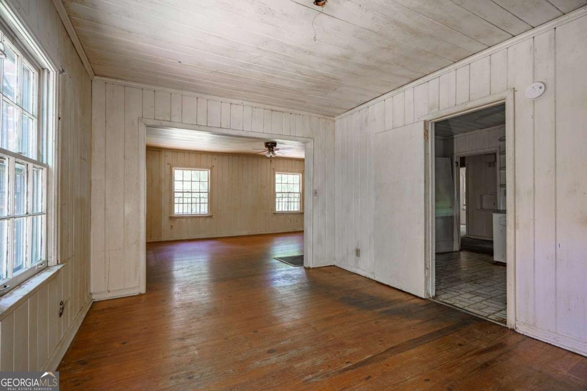 3240 Benjamin E Mays Drive Atlanta - Photo 10