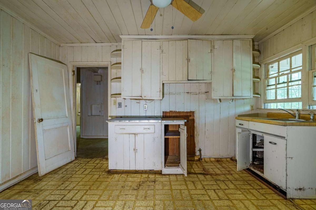 3240 Benjamin E Mays Drive Atlanta - Photo 11