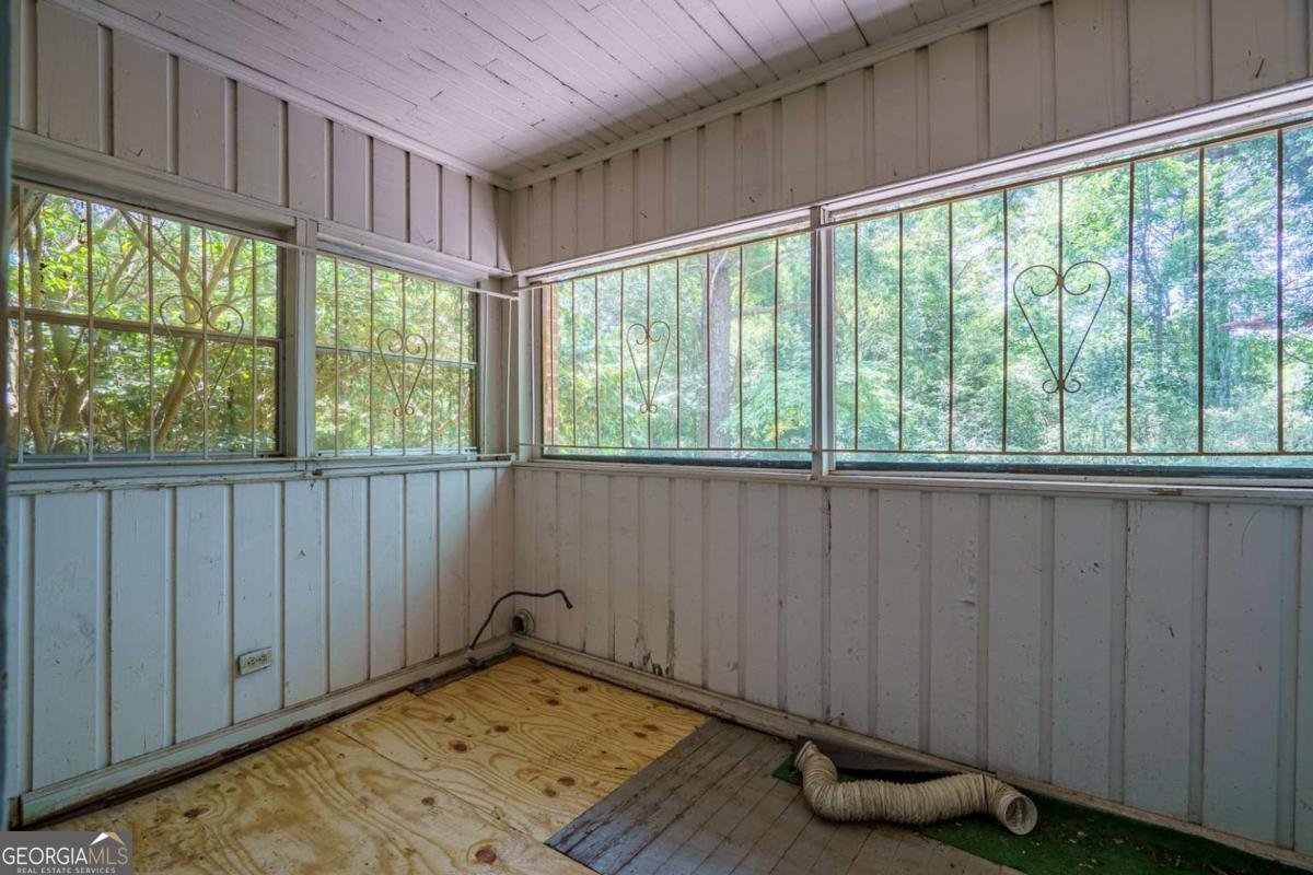 3240 Benjamin E Mays Drive Atlanta - Photo 13