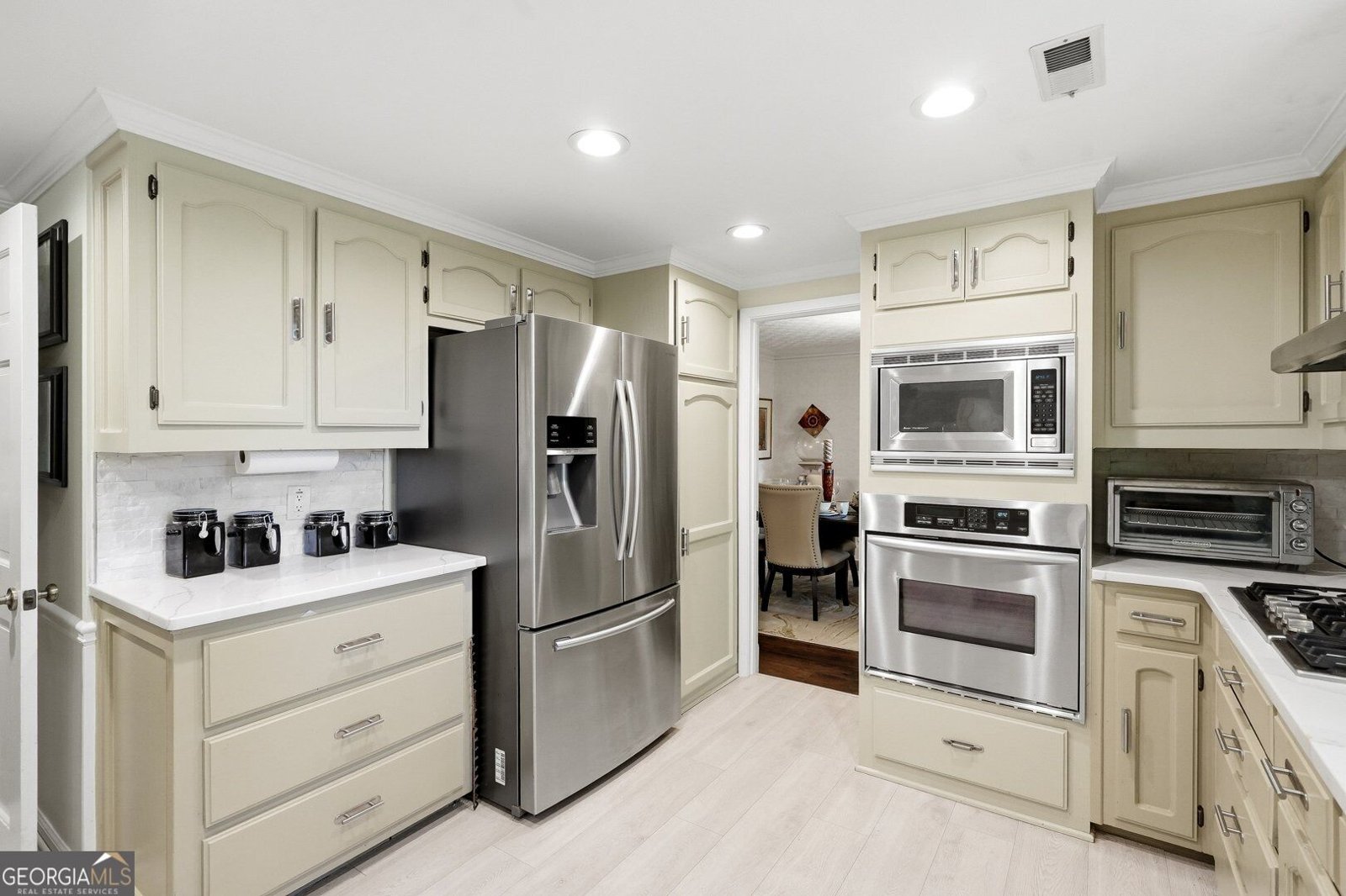 5027 Castlewood Drive Lilburn - Photo 11