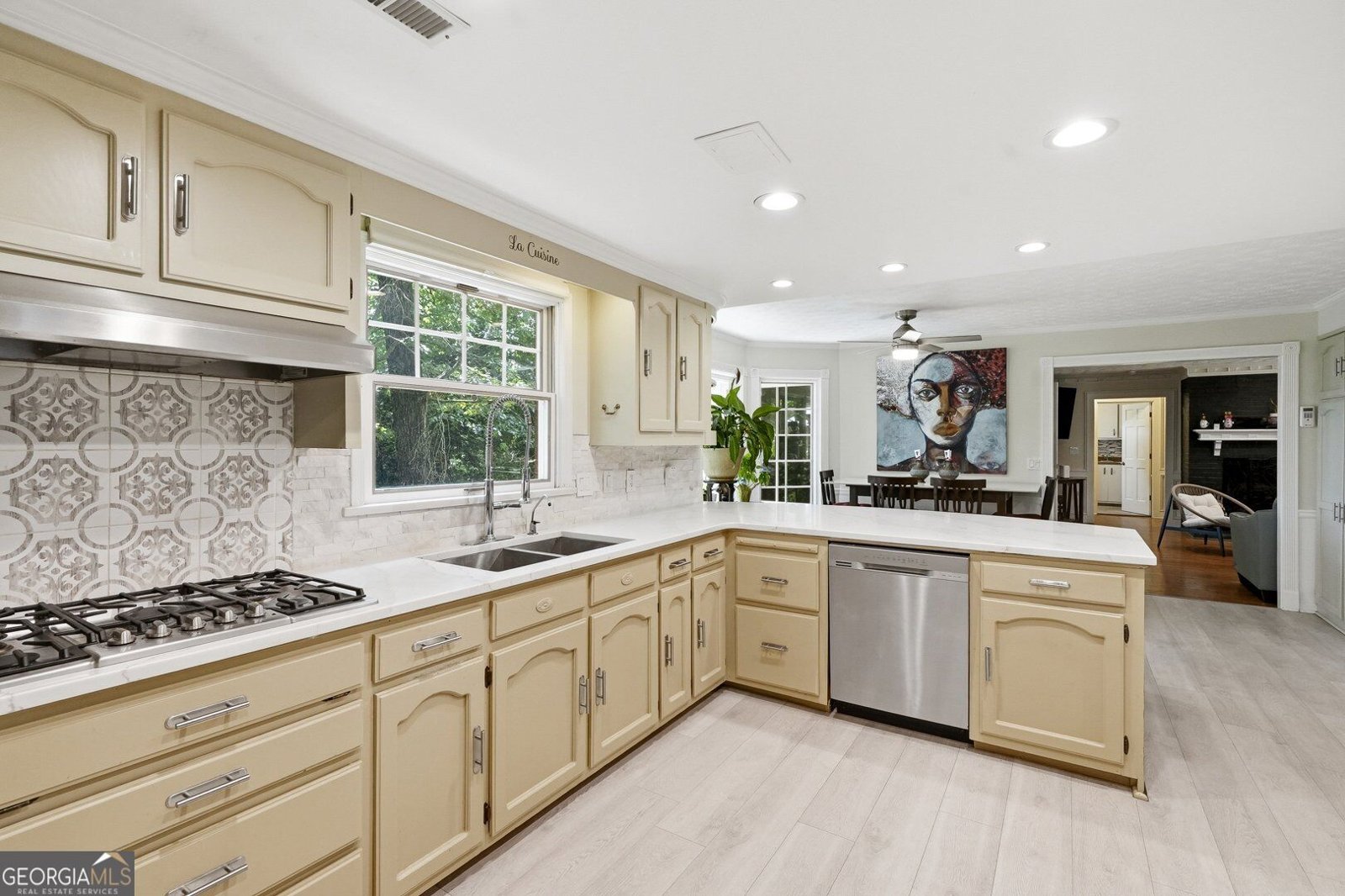 5027 Castlewood Drive Lilburn - Photo 9