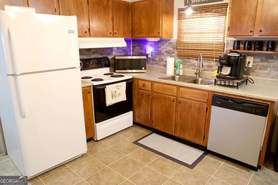 4216 Big Water East Road Sparta - Photo 7