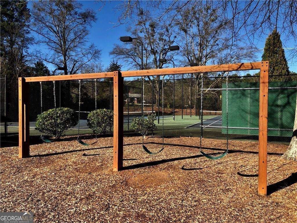1423 Lady Slipper Court Kennesaw - Photo 25