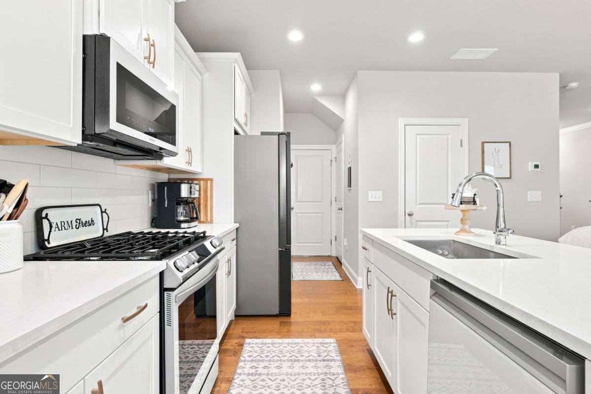 229 Lakeside Place Canton - Photo 17