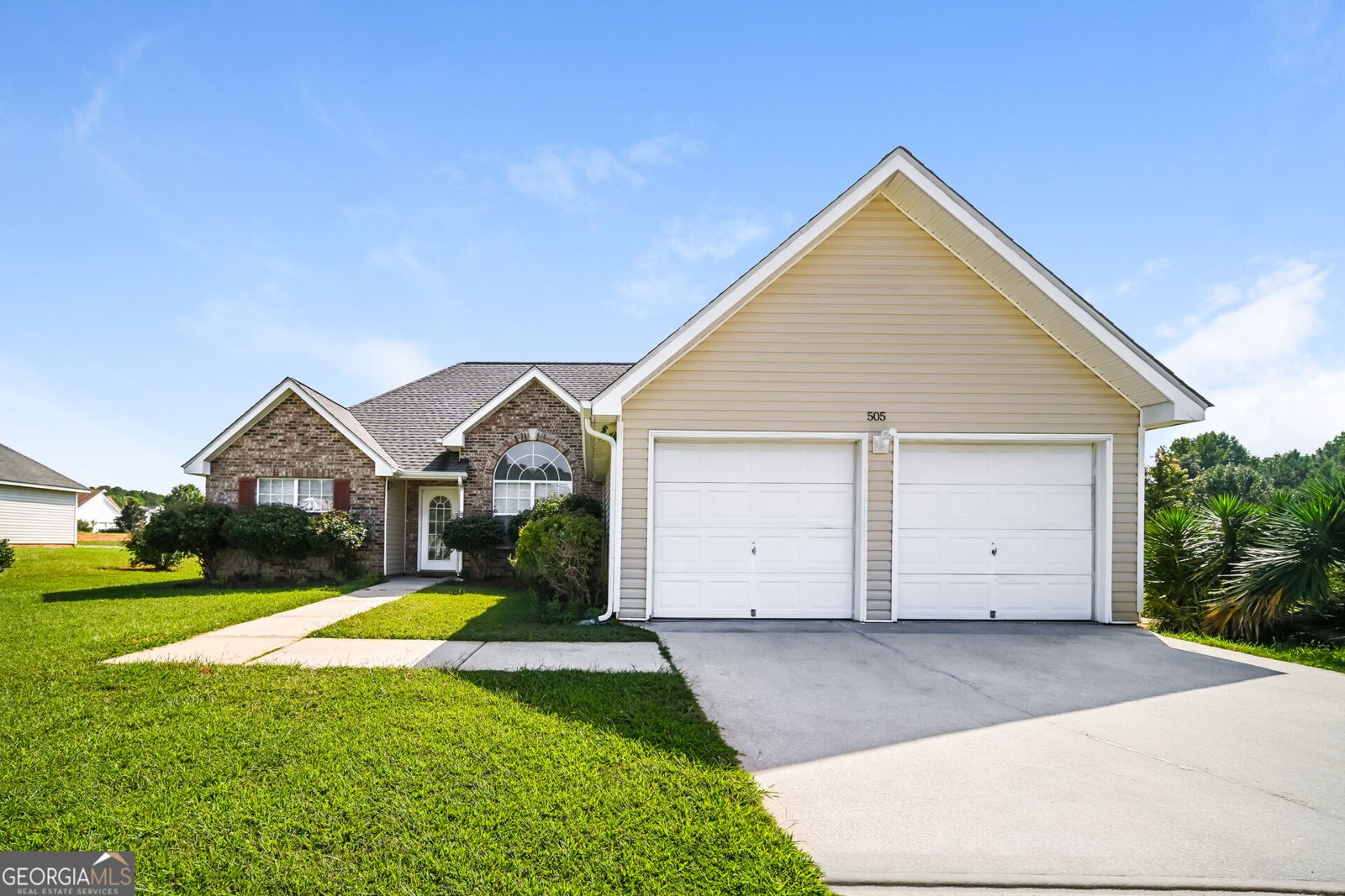 505 Vaughan Valley View Hampton - main photo