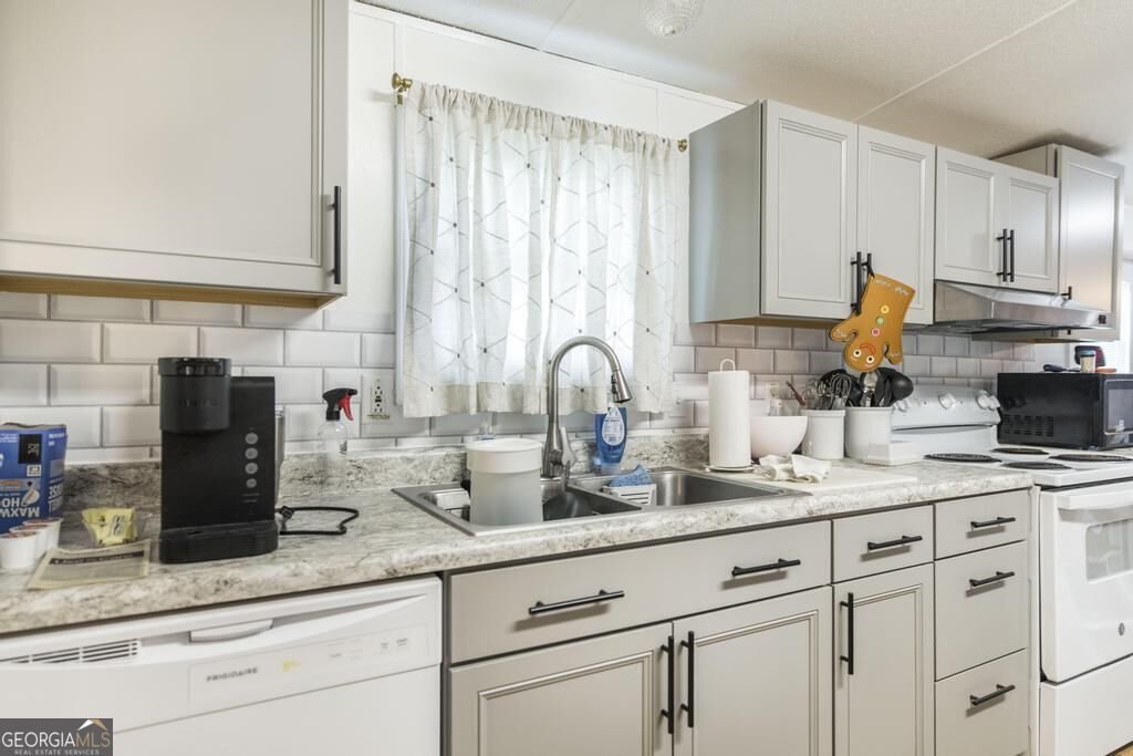 309 Centennial Drive Byron - Photo 12
