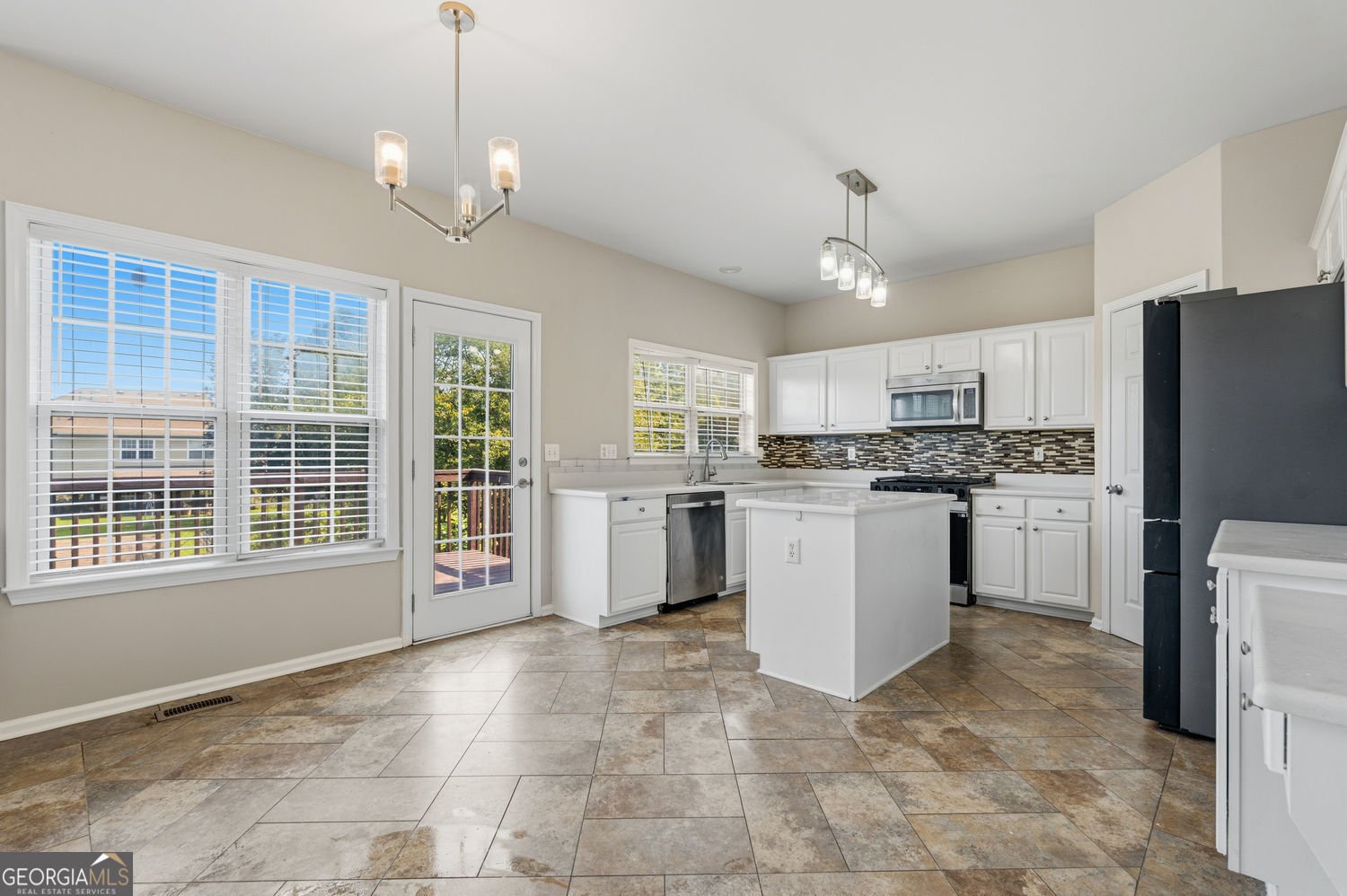 2628 Myrtlewood Lane Kennesaw - Photo 10