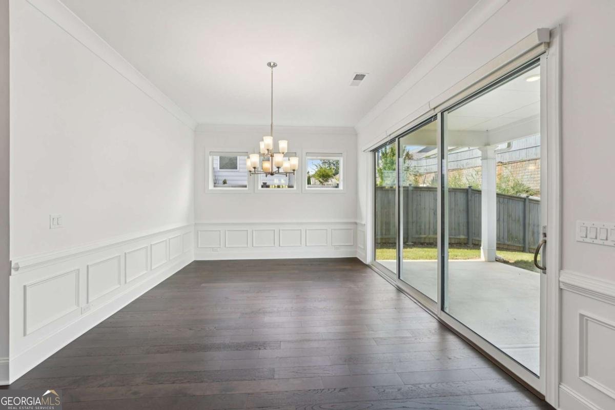 716 Elizabeth Trail Woodstock - Photo 12