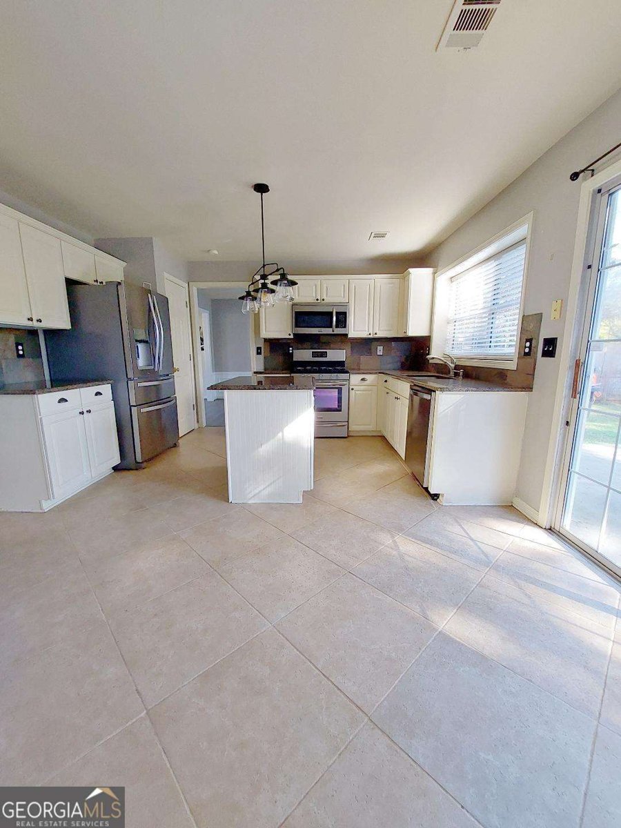 11830 Carriage Park Lane Johns Creek - Photo 9