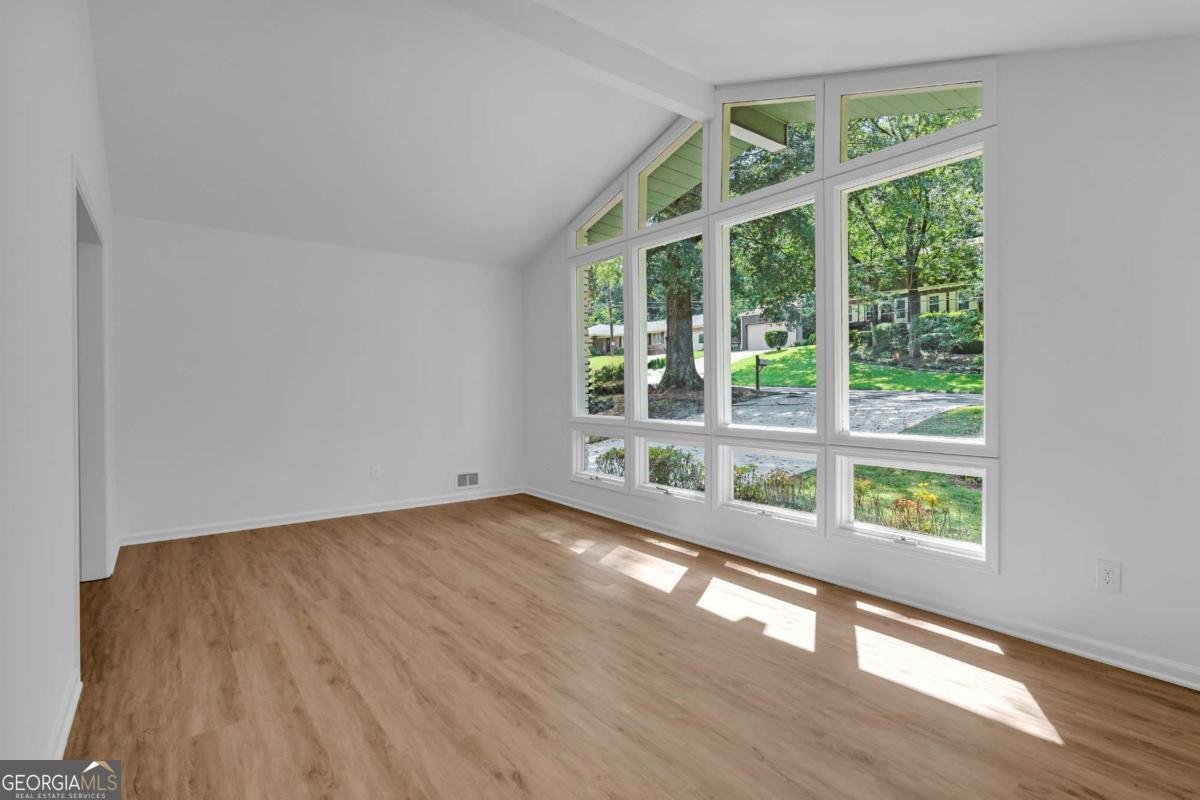 982 Yemassee Trail Stone Mountain - Photo 8