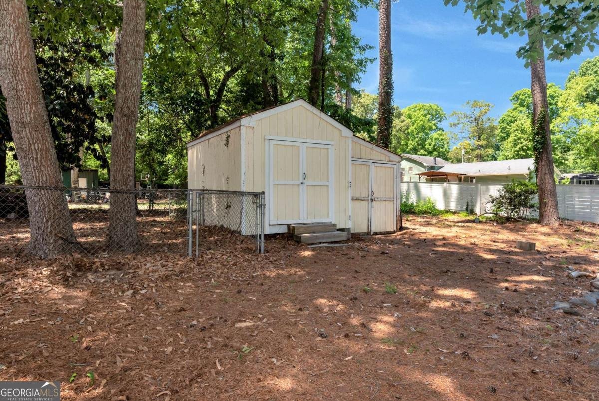 1847 Oak Ridge Lane Lawrenceville - Photo 12
