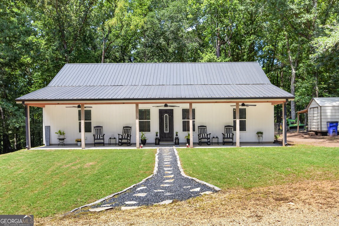 206 Lake Oglethorpe Drive Arnoldsville - main photo
