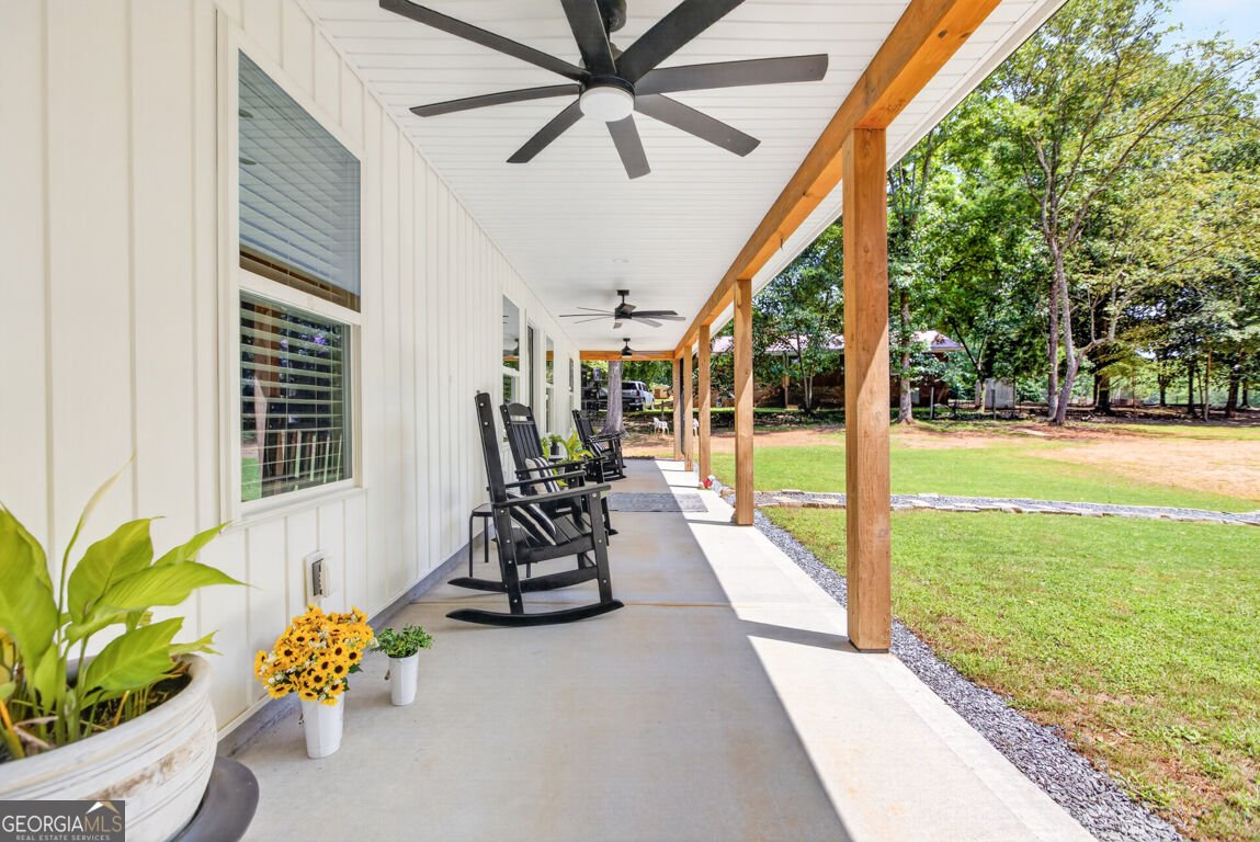 206 Lake Oglethorpe Drive Arnoldsville - Photo 9