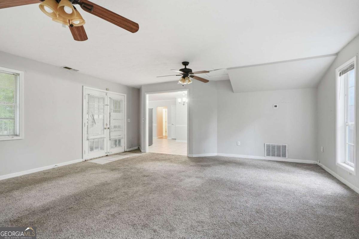 1499 Saint Dunstans Road Lithonia - Photo 12