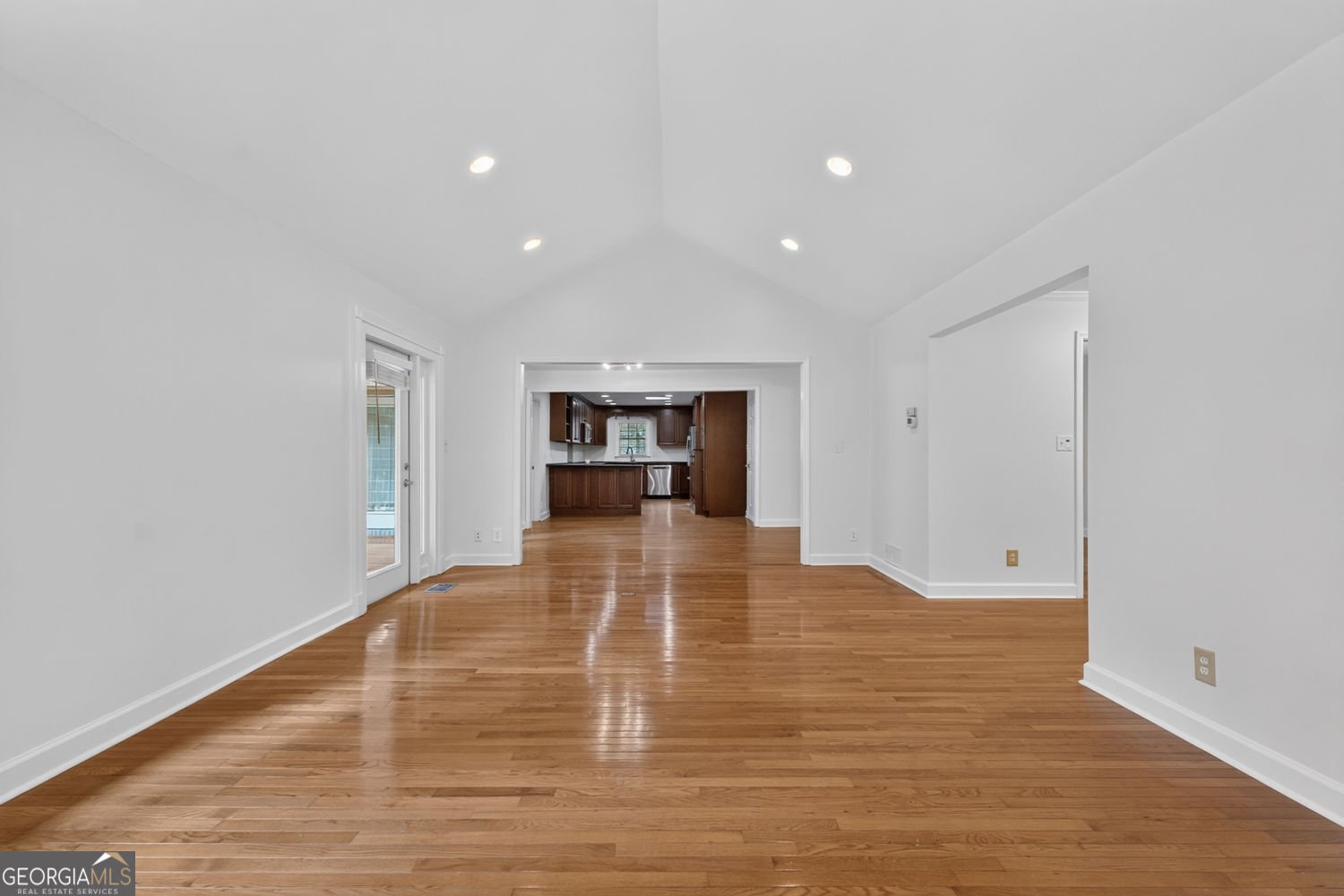 415 Forest Hills Drive Sandy Springs - Photo 8