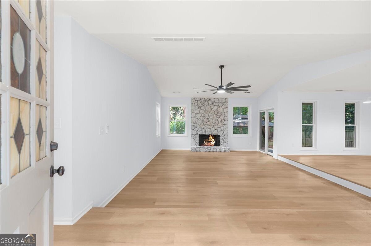 9570 Hillside Drive Roswell - Photo 7