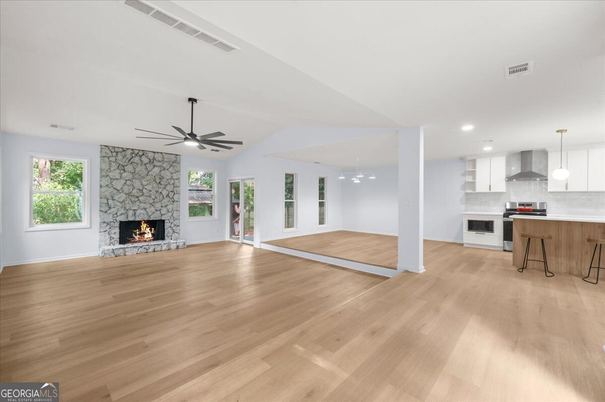 9570 Hillside Drive Roswell - Photo 8