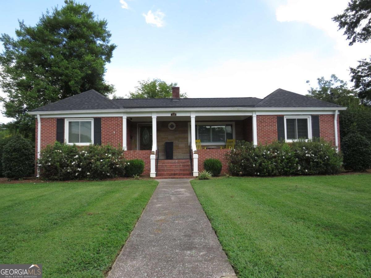 318 College Street Cedartown - main photo