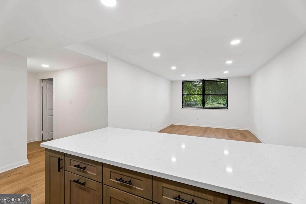 2965 Pharr Court South Atlanta - Photo 7