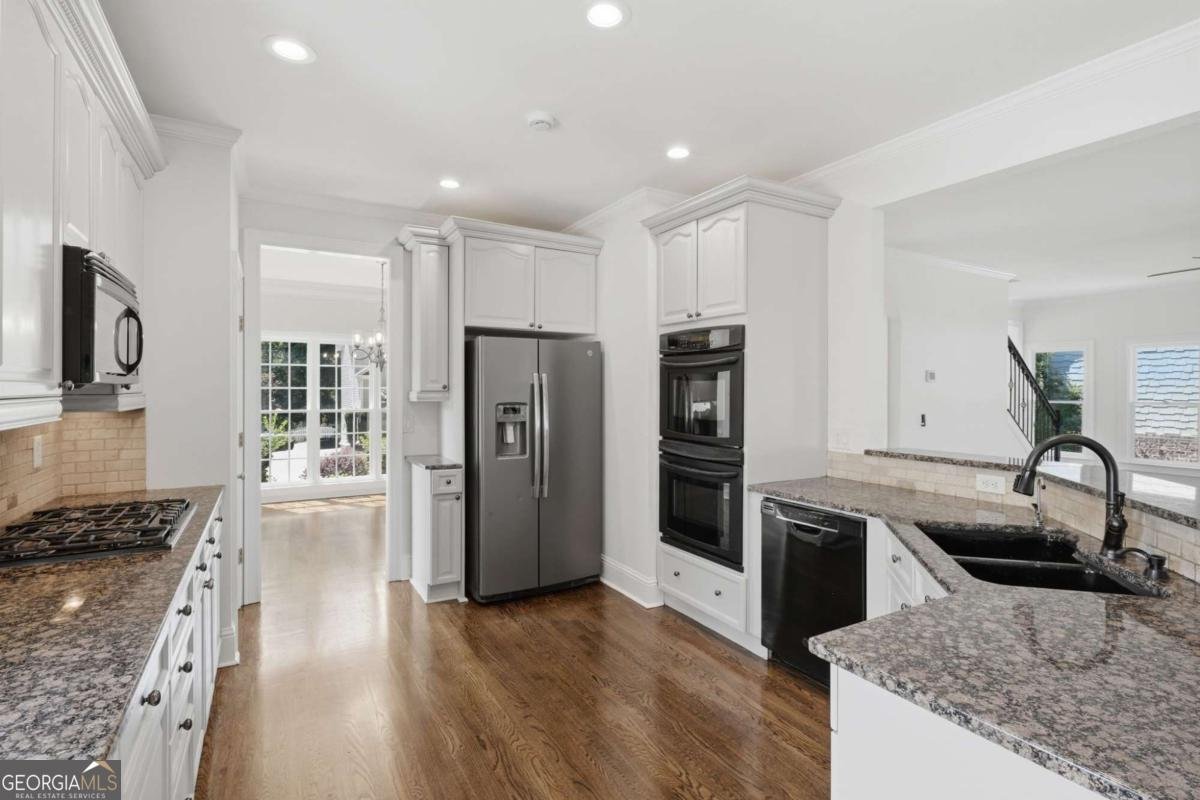 4954 Dovecote Trail Suwanee - Photo 10