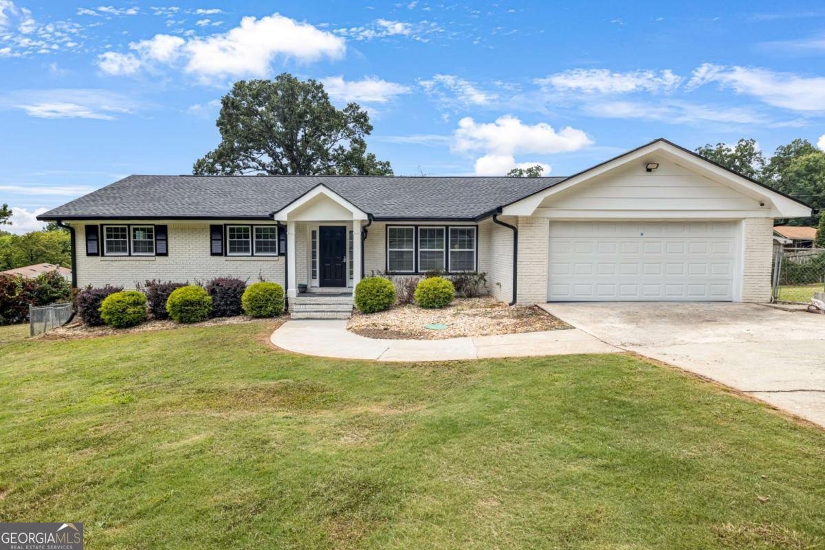 497 Dicks Court Lilburn - main photo