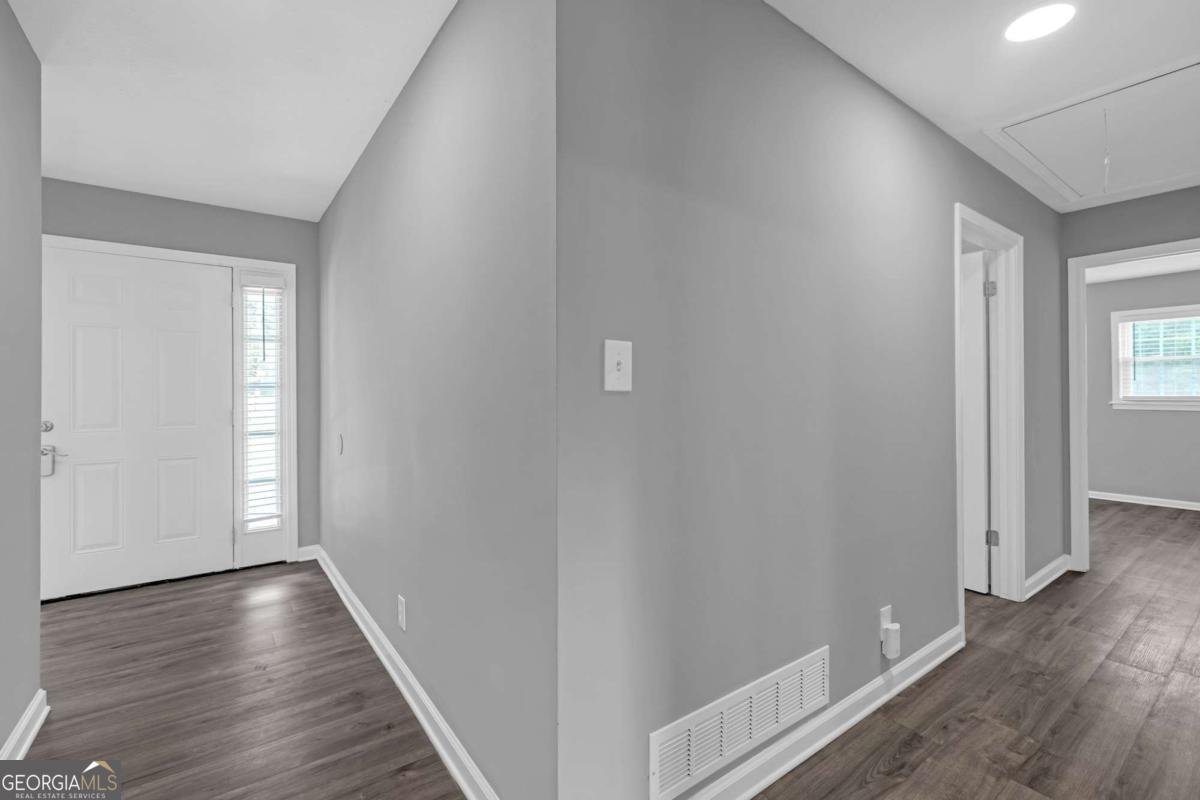 497 Dicks Court Lilburn - Photo 13