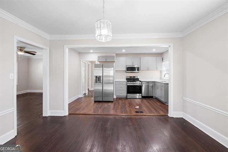 2506 Maple Street East Point - Photo 12
