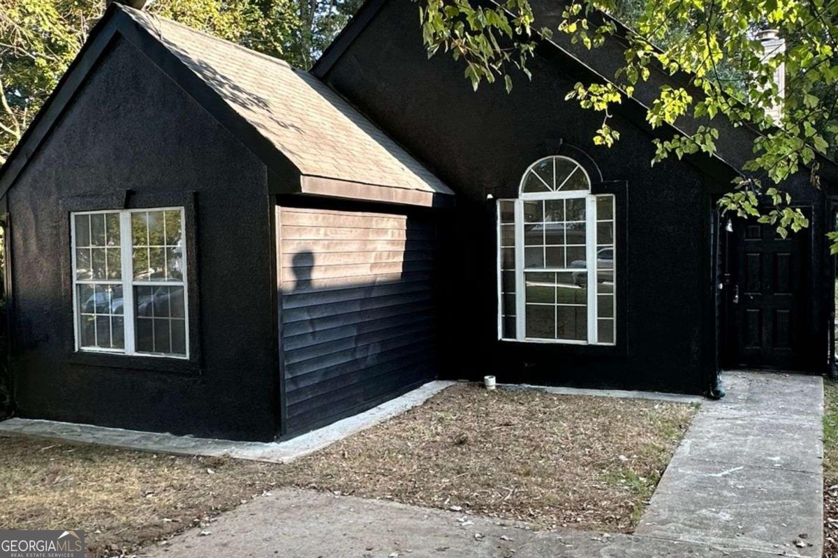 633 Sandys Lane Atlanta - main photo