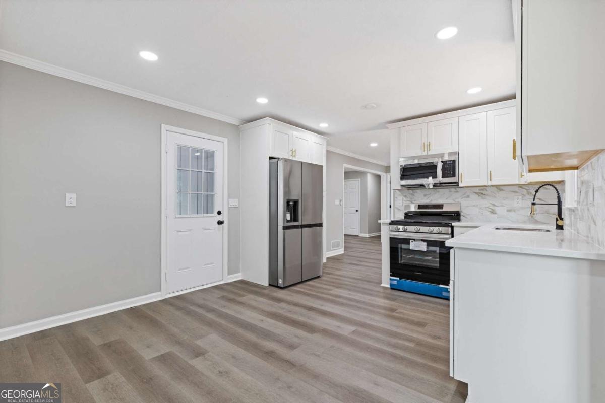 214 Lester Road Lawrenceville - Photo 9