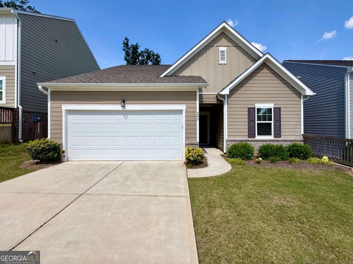 240 Hyde Park Winder - main photo