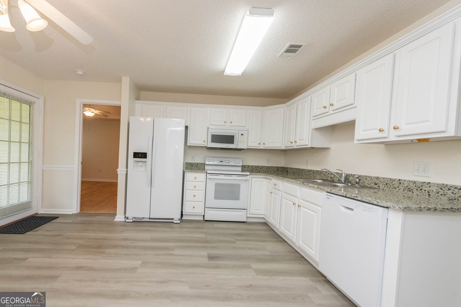 605 Deerfield Circle Warner Robins - Photo 32