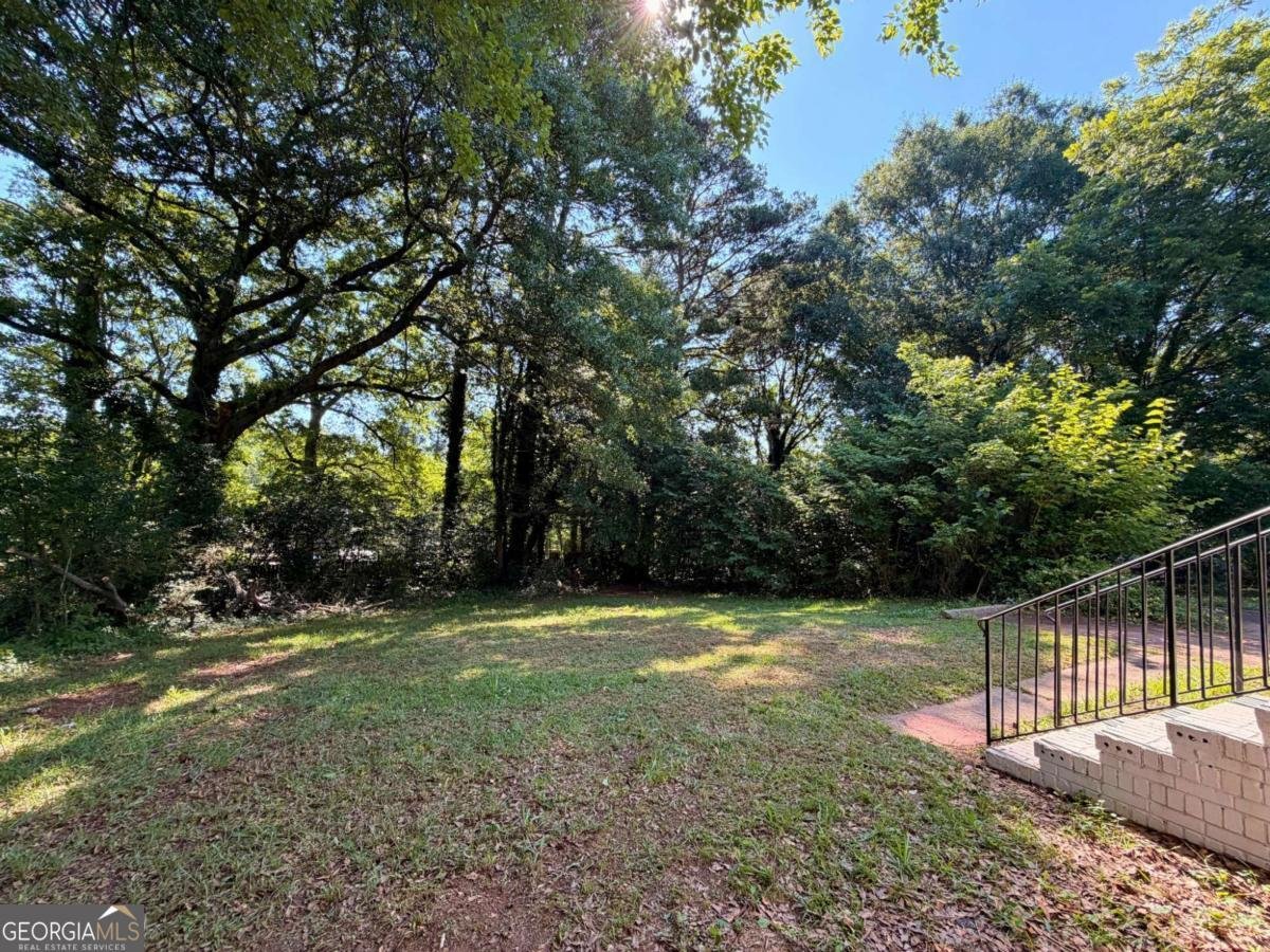 1718 Lisbon Drive Atlanta - Photo 19