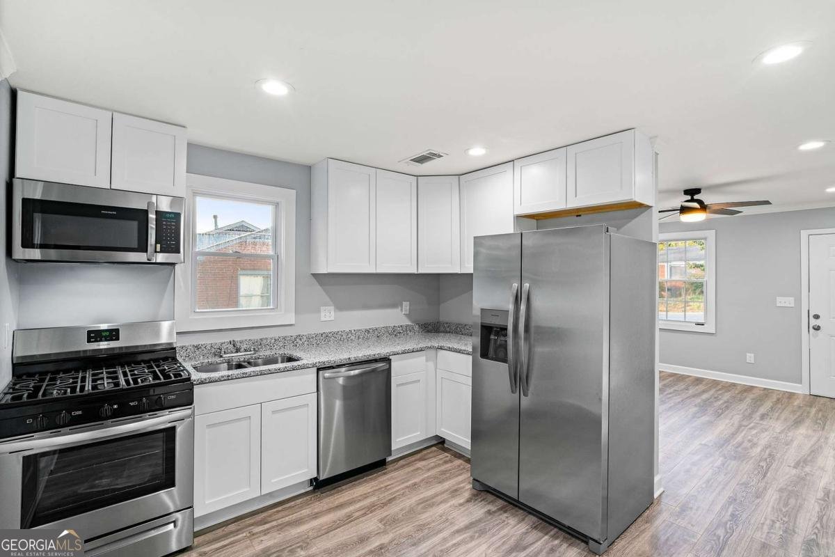 1718 Lisbon Drive Atlanta - Photo 8
