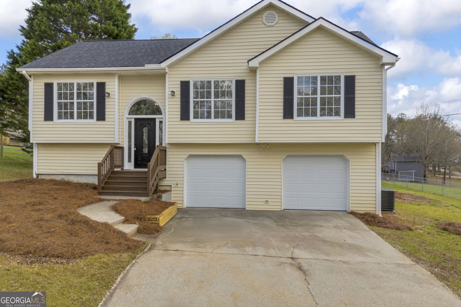 301 Jonaquil Avenue Auburn - main photo