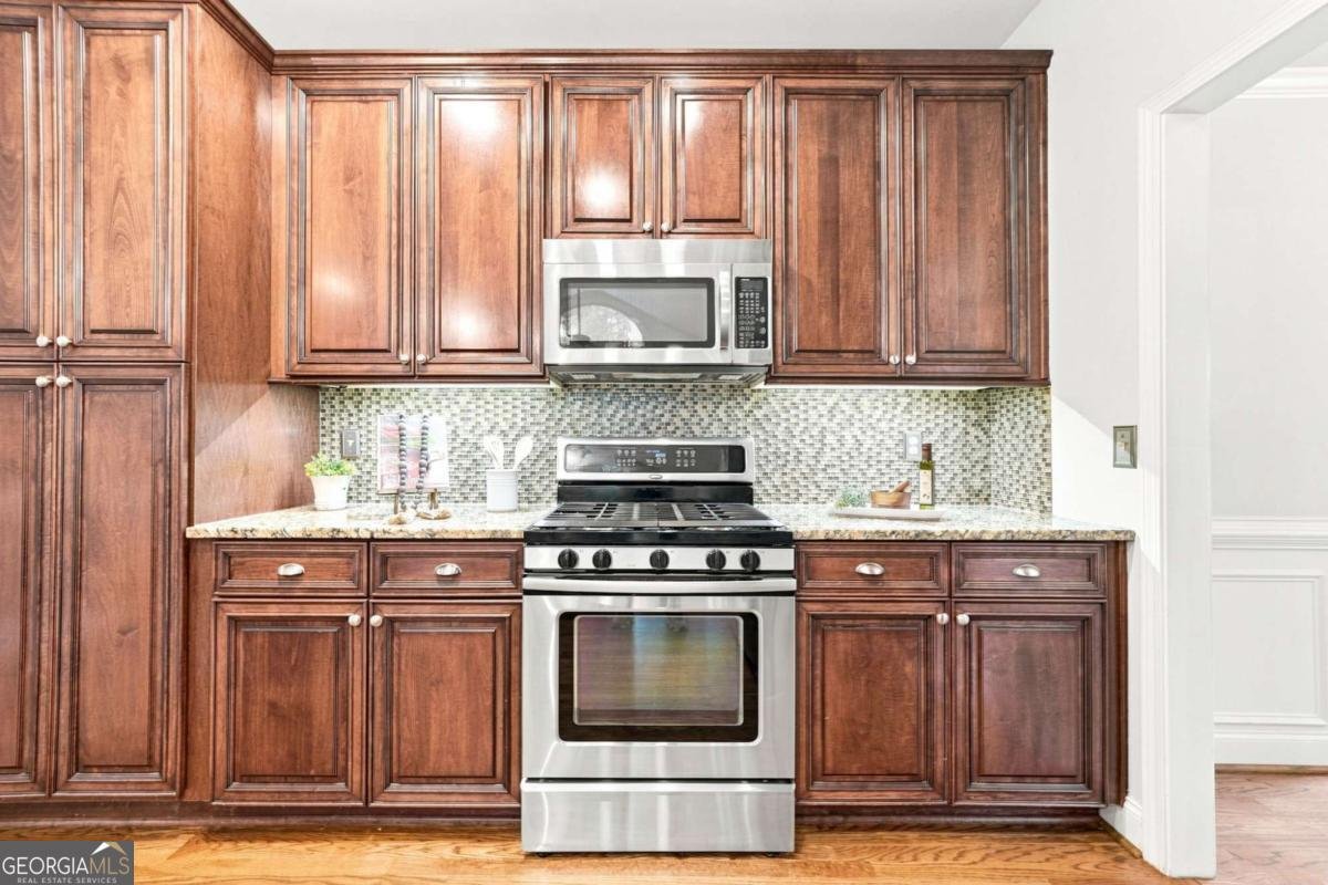 7350 Devonhall Way Johns Creek - Photo 11
