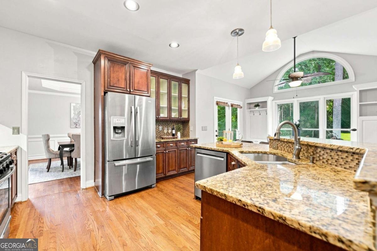 7350 Devonhall Way Johns Creek - Photo 12