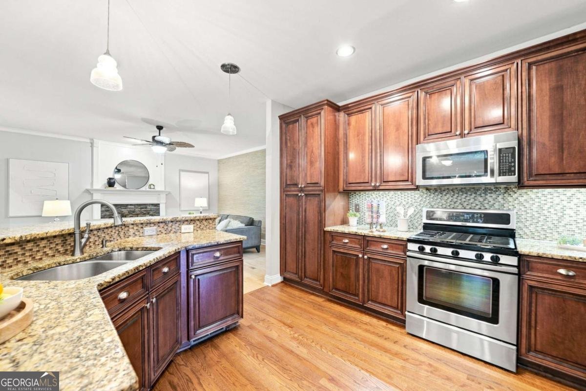 7350 Devonhall Way Johns Creek - Photo 15