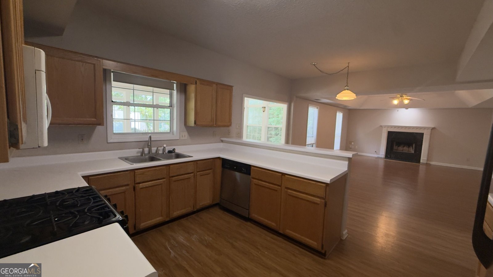 2042 Fox Hound Way Lawrenceville - Photo 6