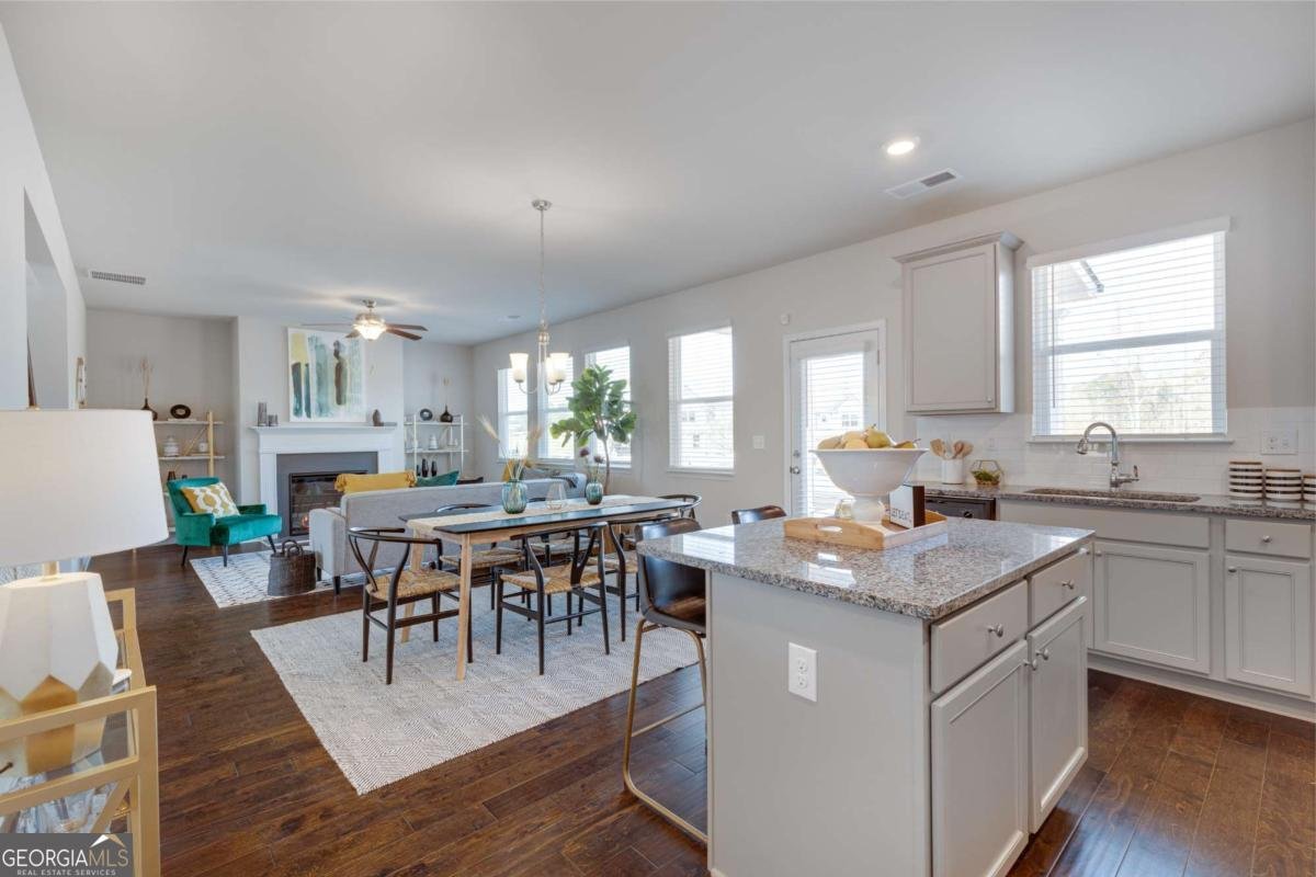 527 Collier Mills Road Lawrenceville - Photo 8